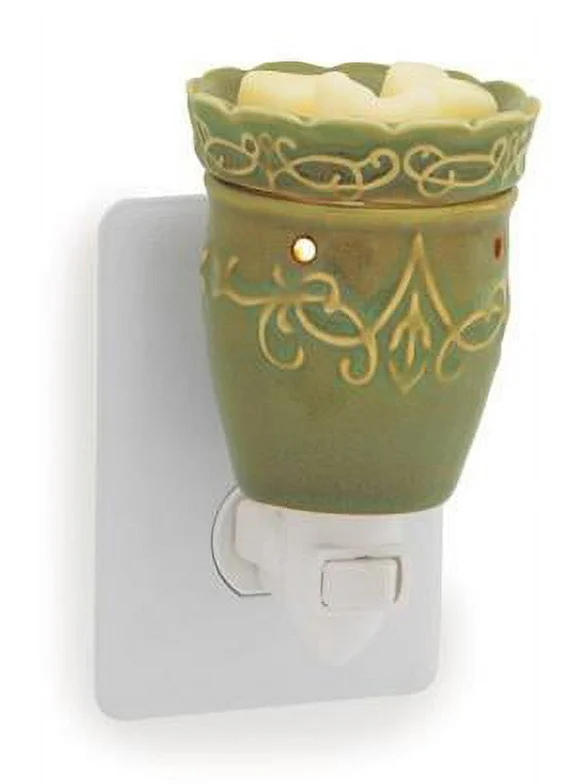 CLASSIC CHRISTMAS - IMPERIAL MEADOW Pluggable Warmer by Candle Warmers